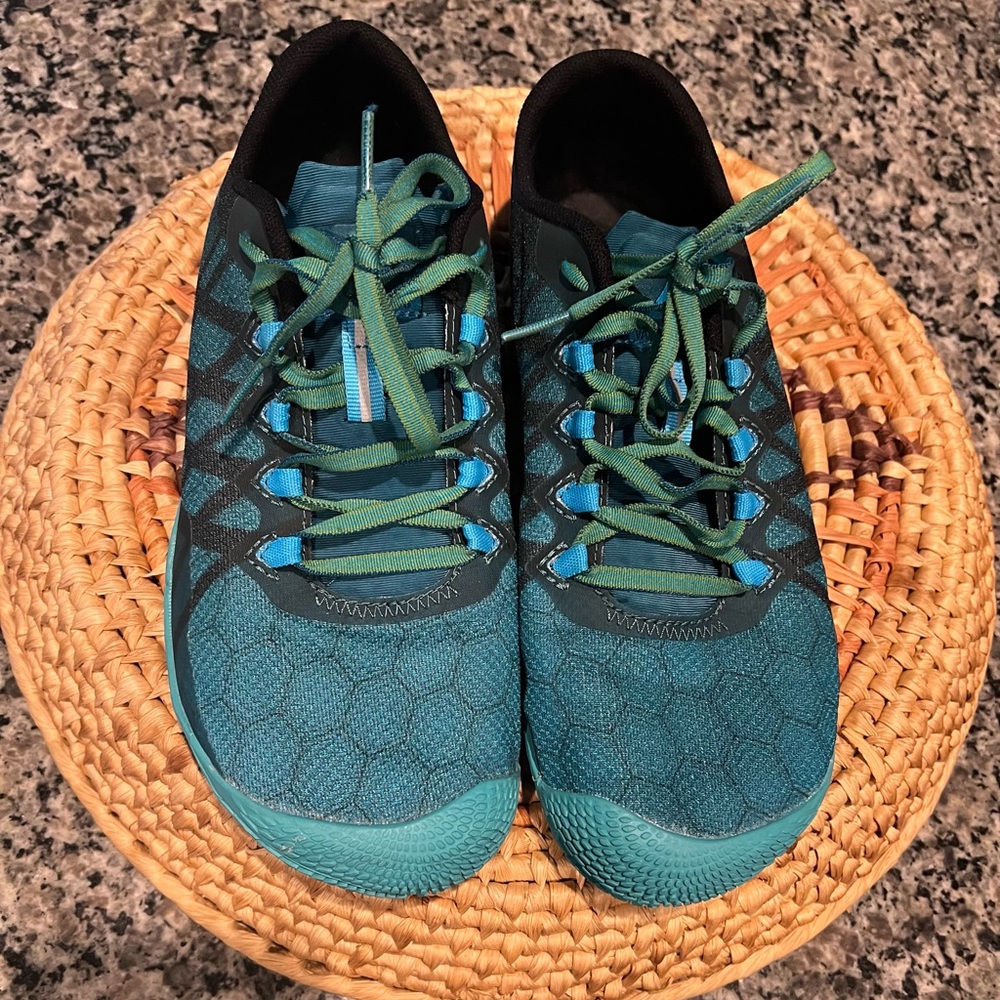 Merrill Hiking Shoes
